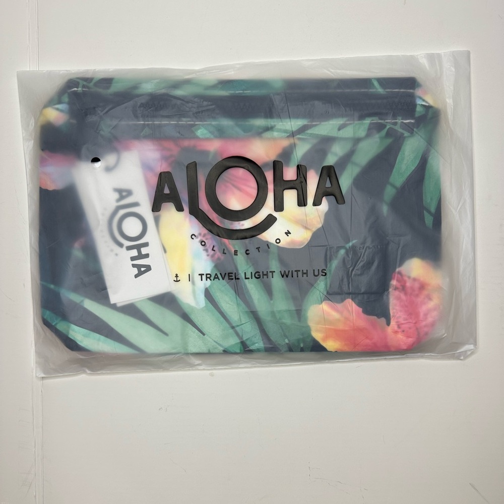 ALOHA Collection Small Pouch “With Love From Paradise” Splash-Proof - Picture 2 of 2